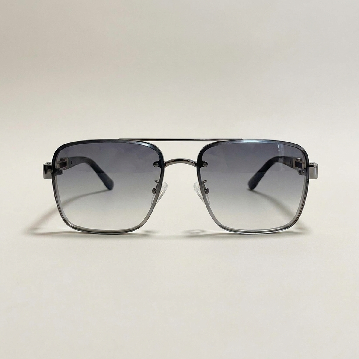 ITERPUB::cold-berlinde-15662300332358::04-variant-gray