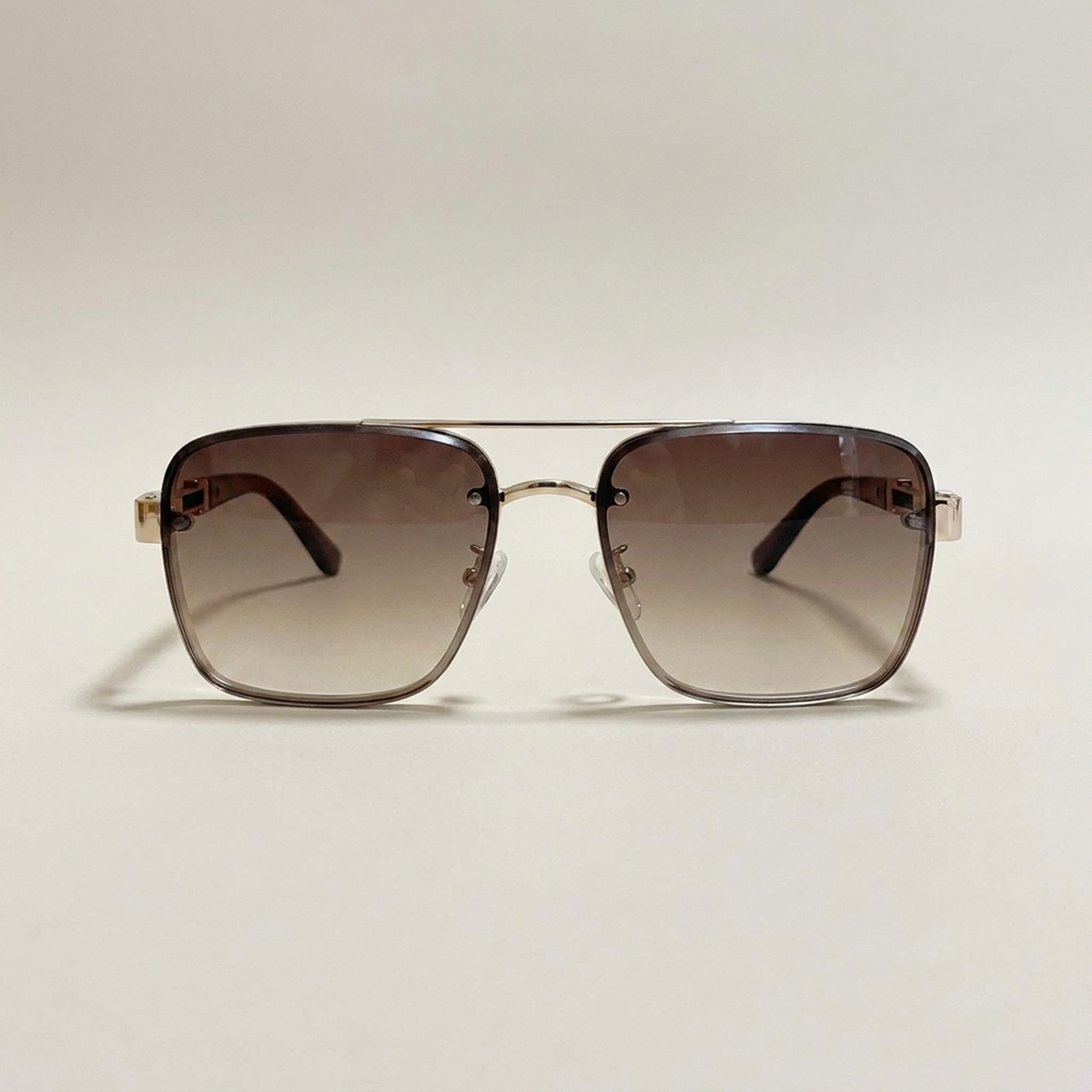 ITERPUB::cold-berlinde-15662300332358::05-variant-brown