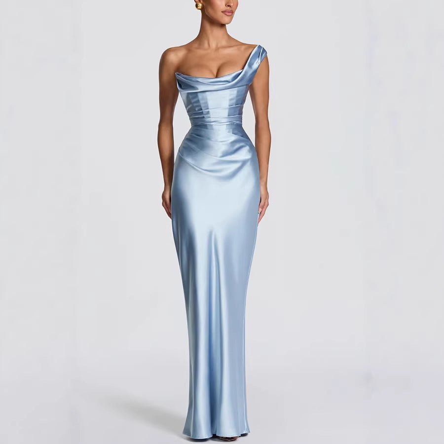Asymmetrisches Maxikleid
